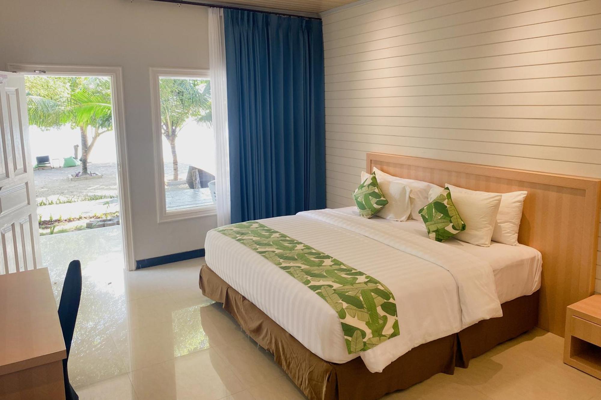 Sylvia Hotel & Resort Komodo 라부안 바조 외부 사진