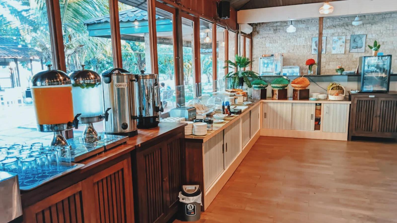 Sylvia Hotel & Resort Komodo 라부안 바조 외부 사진