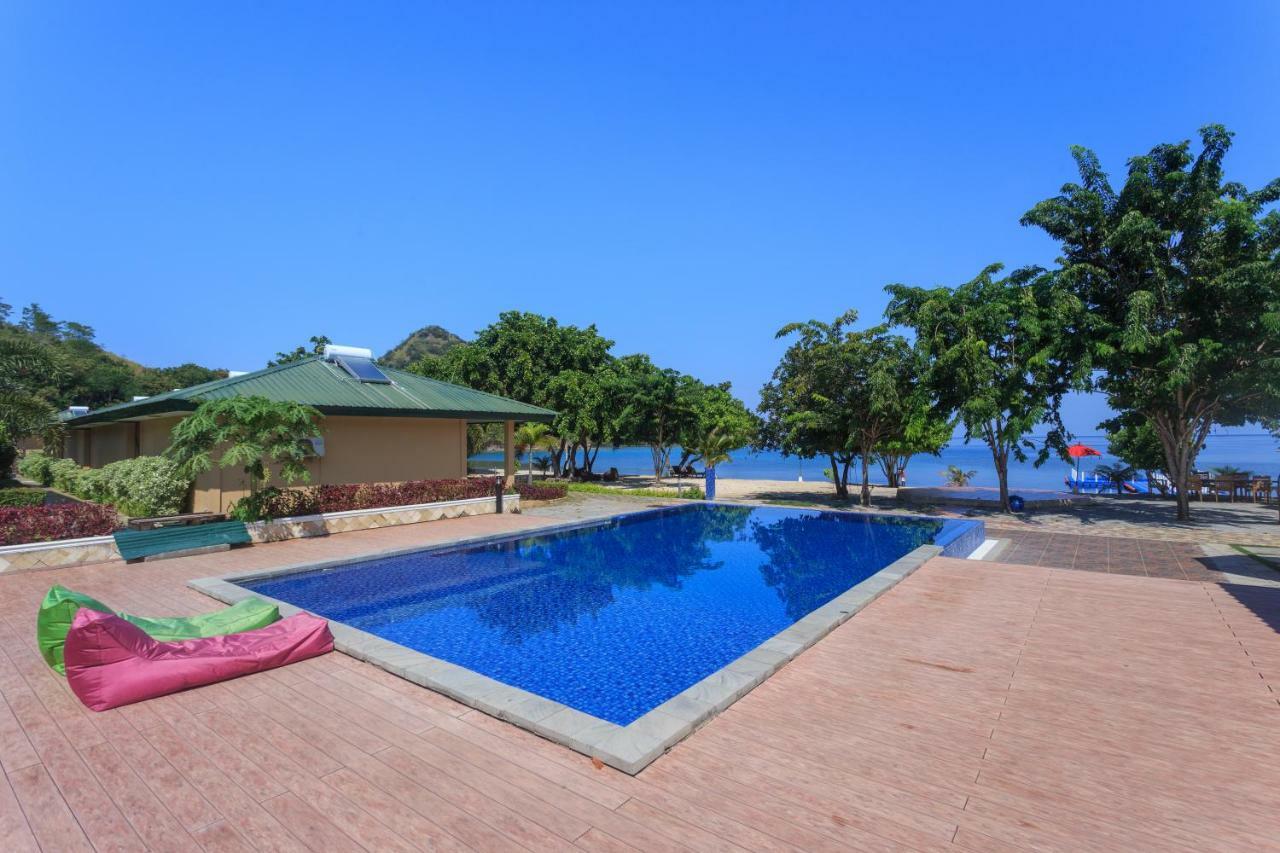 Sylvia Hotel & Resort Komodo 라부안 바조 외부 사진